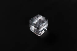 Крафтовый лёд куб 5*5см 6 шт.